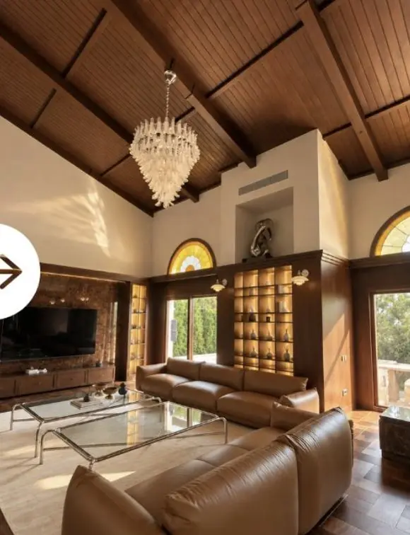 Yenilenmiş ve düzenlenmiş salon, sonrası